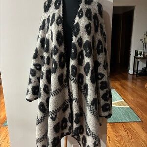 Leopard Print Open Front Sleeve Shawl